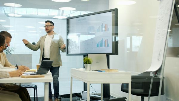 Top étapes pour intégrer l'IA en entreprise efficacement